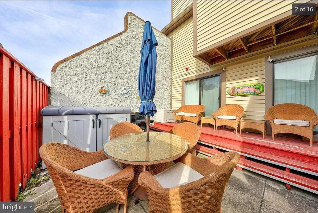 Cozy Home Walking Distance From Beach With Private Patio آوشين سيتي المظهر الخارجي الصورة