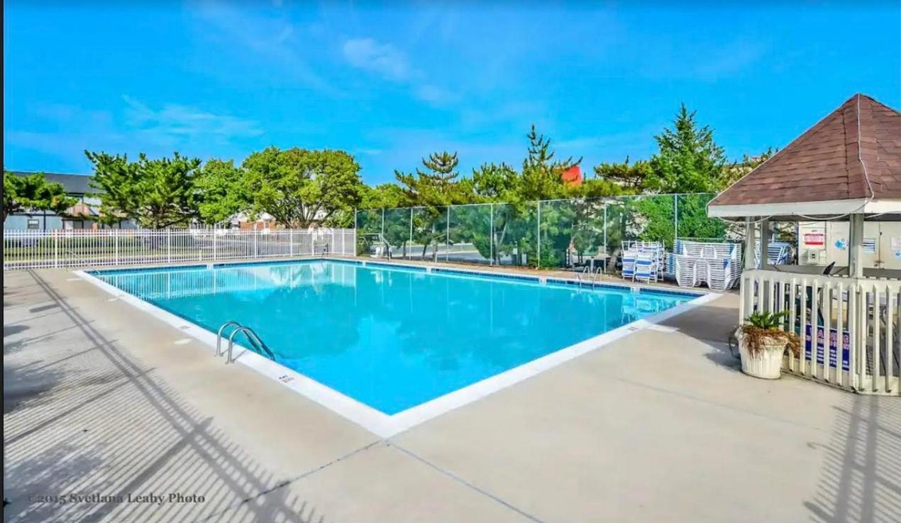 Cozy Home Walking Distance From Beach With Private Patio آوشين سيتي المظهر الخارجي الصورة
