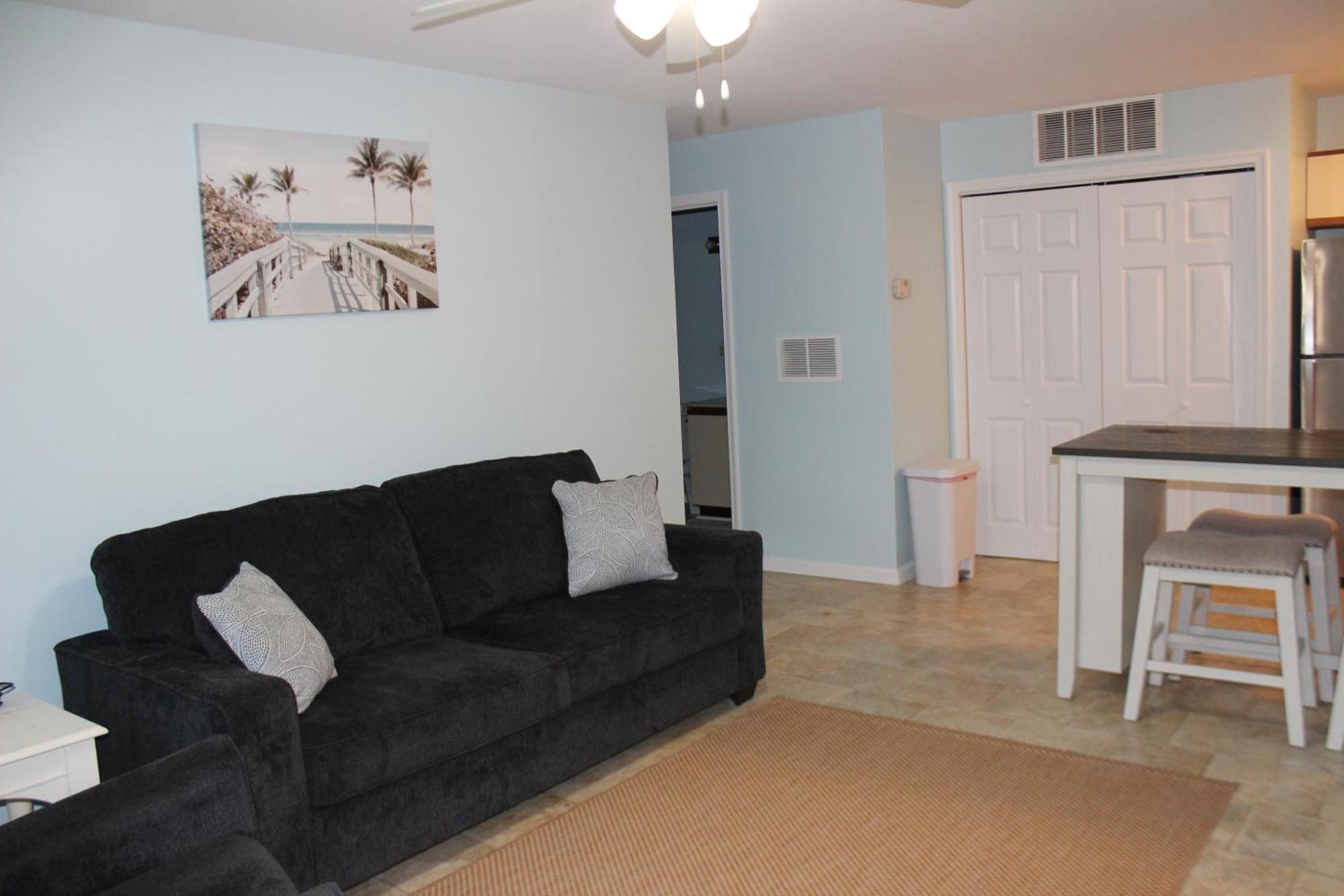 Cozy Home Walking Distance From Beach With Private Patio آوشين سيتي المظهر الخارجي الصورة